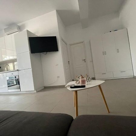 Appartement La Oti&Miruna à Năvodari Extérieur photo